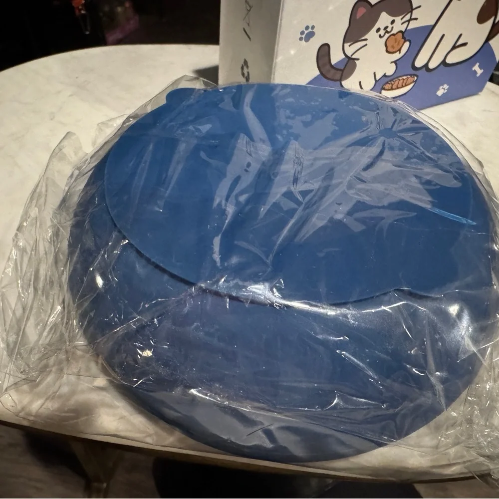 Slow-feeder silicone dog bowl